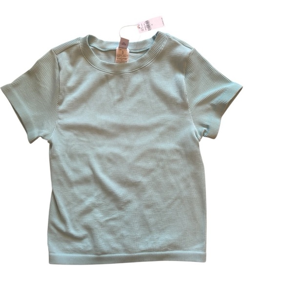 NWT Old Navy Seamless Top in Light Blue Size Extra Large (XL) - Picture 1 of 6